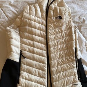North Face Puffer Vest 🌟